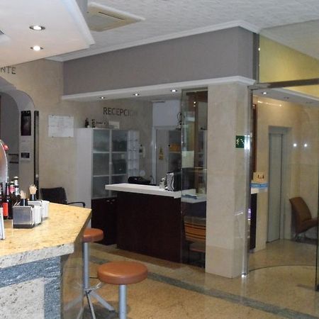 Hostal Coruna Astorga Esterno foto