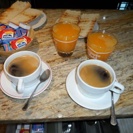 Hostal Coruna Astorga Esterno foto