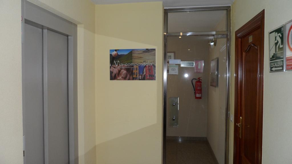 Hostal Coruna Astorga Esterno foto