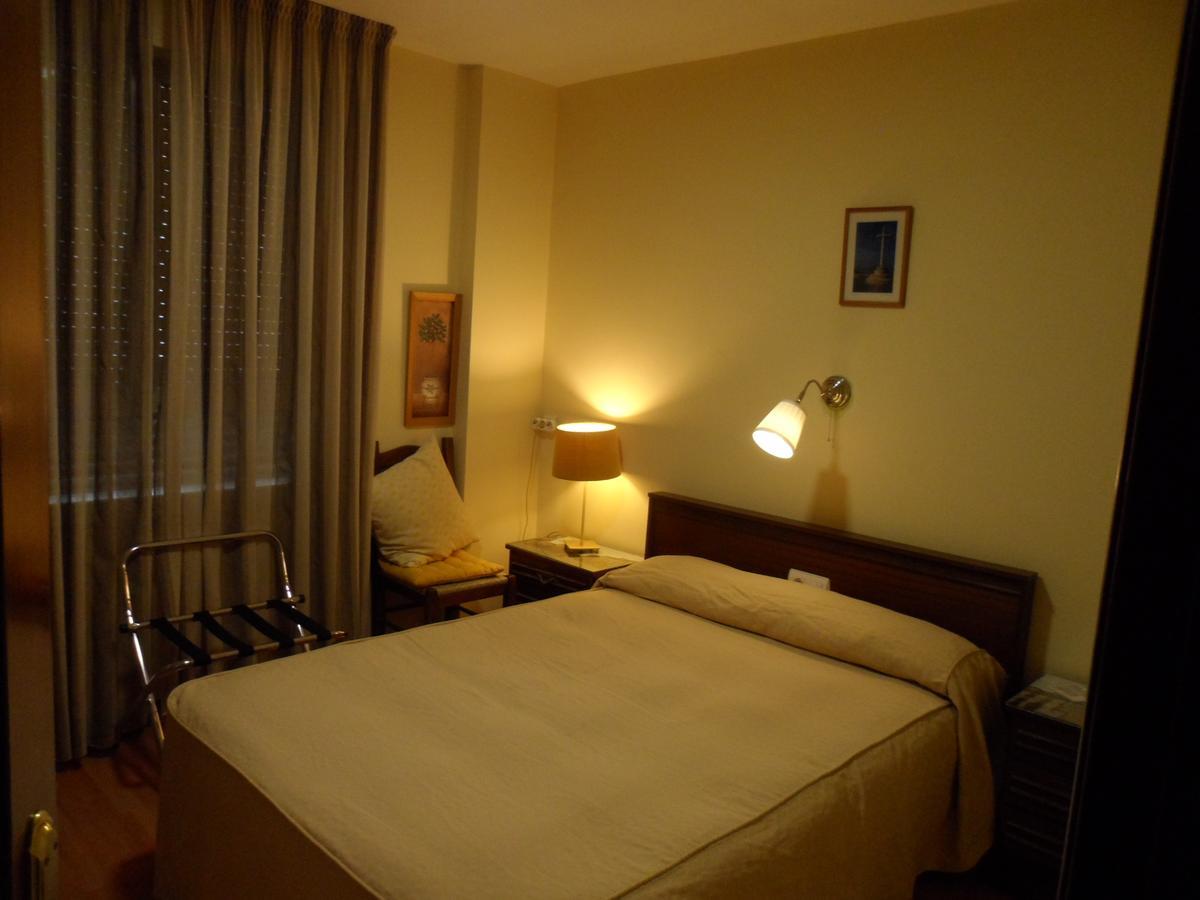 Hostal Coruna Astorga Esterno foto