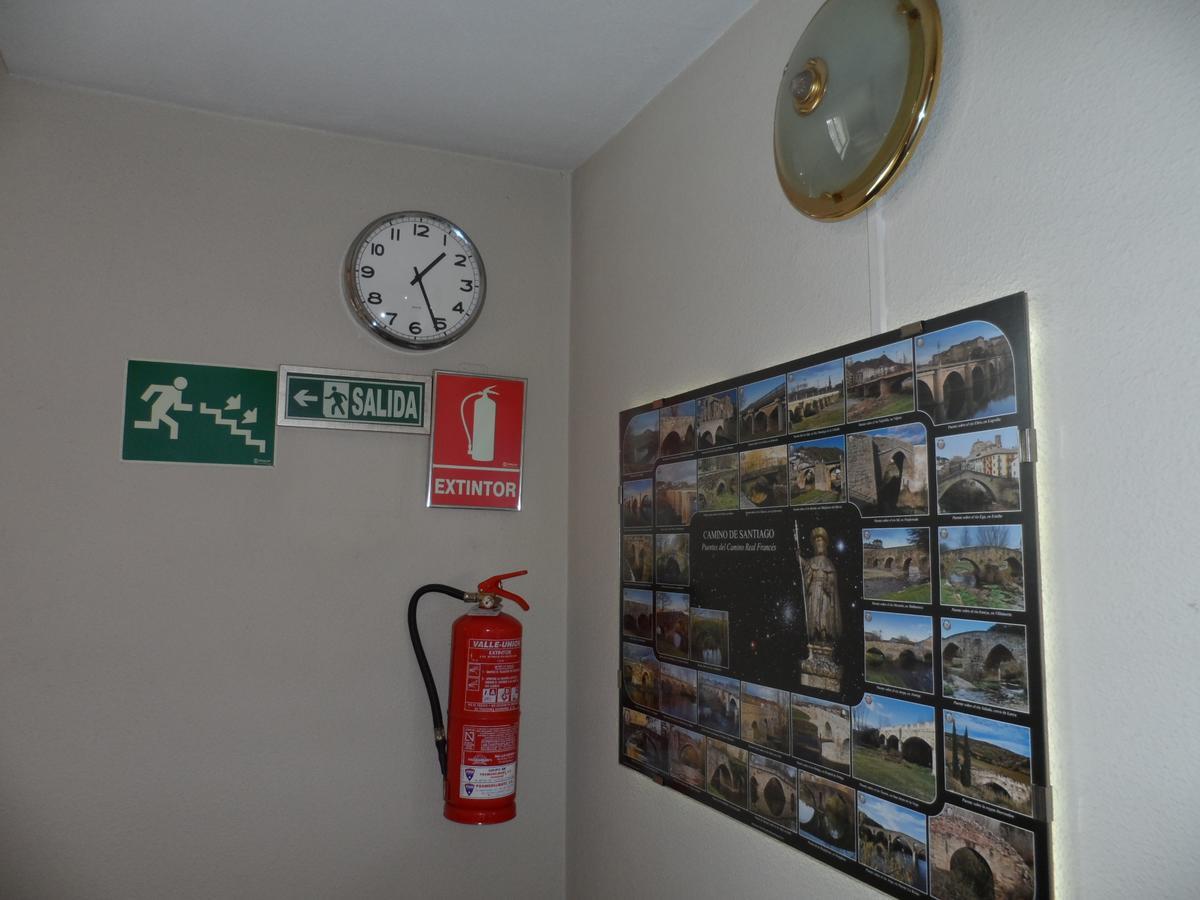 Hostal Coruna Astorga Esterno foto