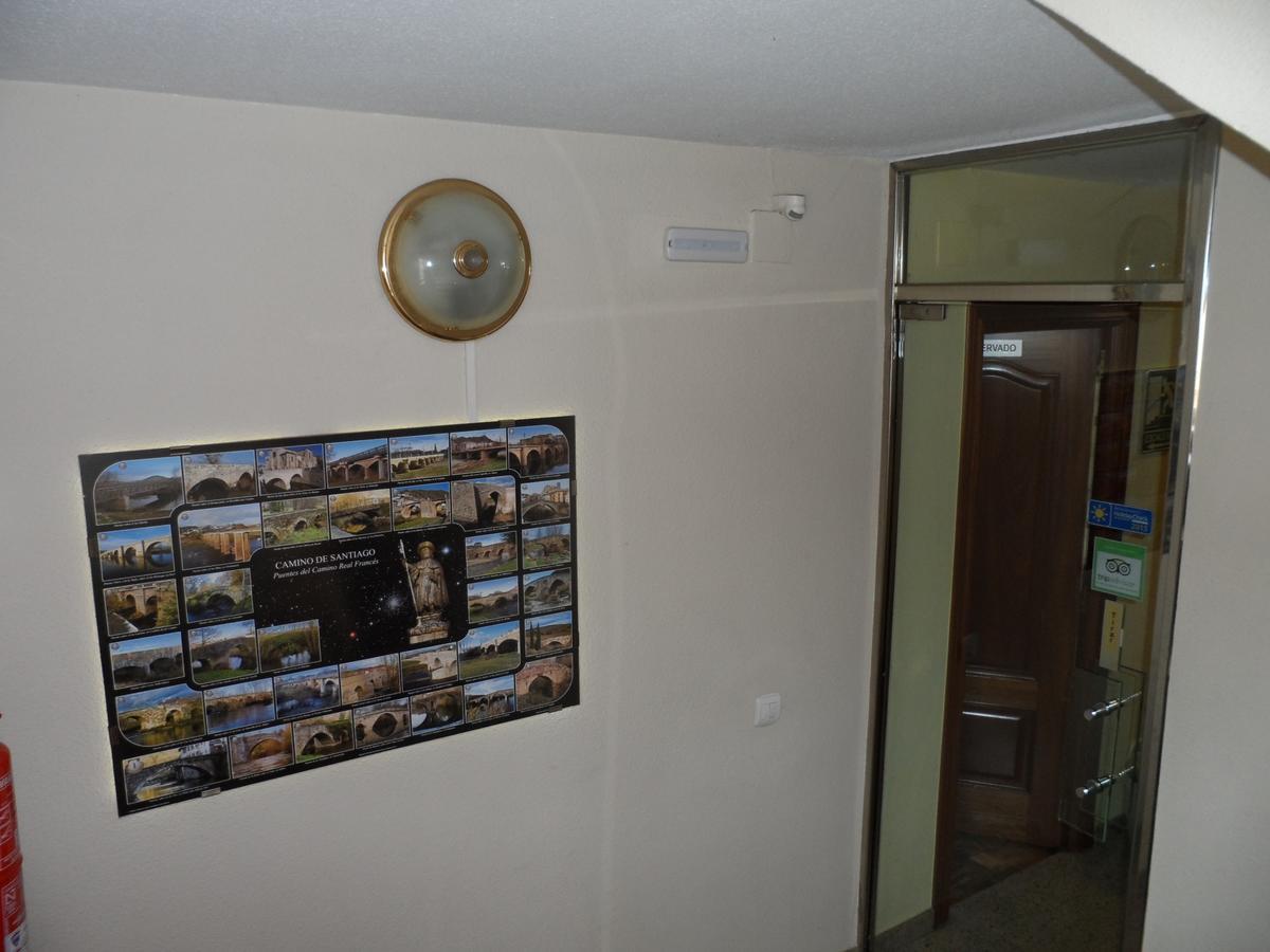 Hostal Coruna Astorga Esterno foto