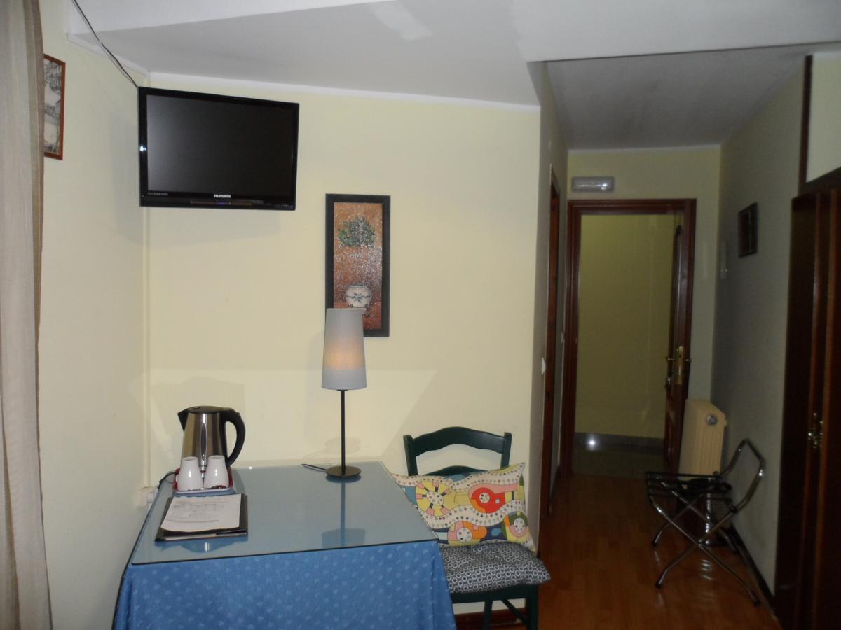 Hostal Coruna Astorga Esterno foto