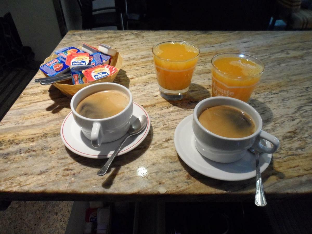Hostal Coruna Astorga Esterno foto